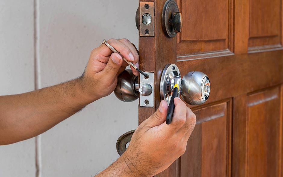 serrure porte Thiais
